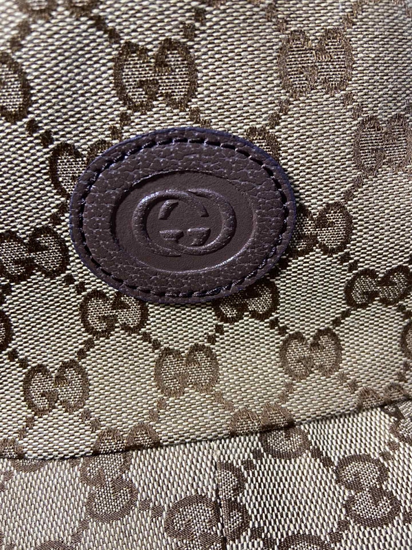 ブランド帽子側面デザイン